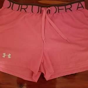 Underarmour small pink shorts